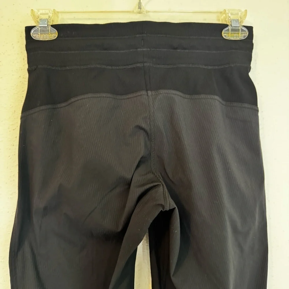 Lululemon Women’s Dance Studio Mid-Rise Jogger 28” Black size 6 Casual Hiking